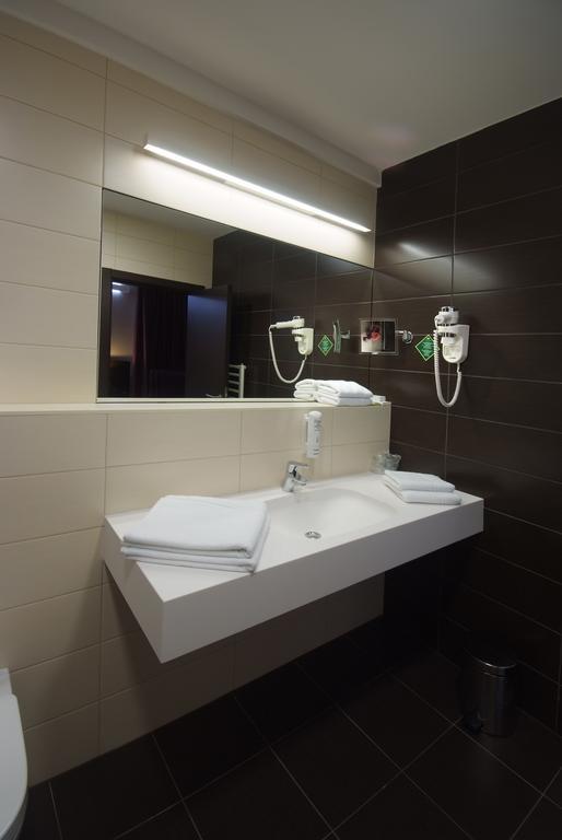 Hotel Park Doboj Ruang foto